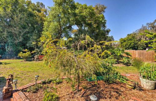 2 Mi to Riverwalk Palmetto Gem with Fire Pit and BBQ - Photo 17