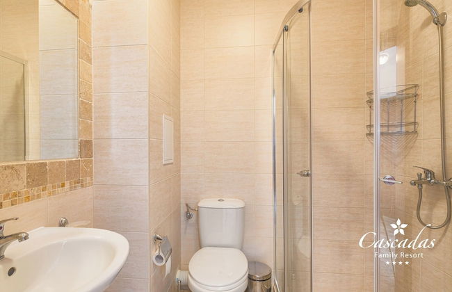 Cascadas Family Resort - Photo 37