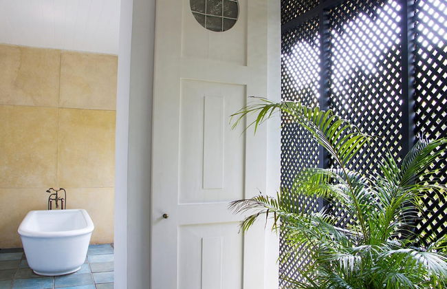 Historically Important Architecturally Stunning Hilltop Villa - Photo 34