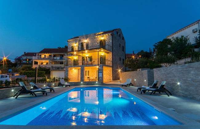 Apartments Sutalo - Foto 1