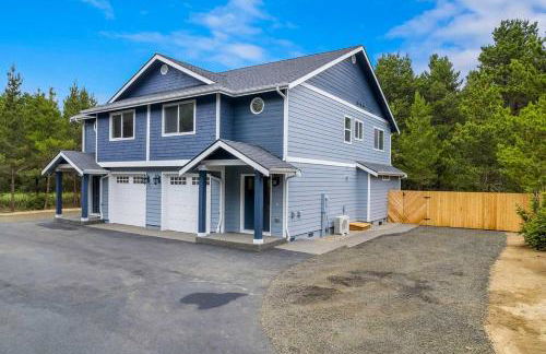 Beach Break Home with Hot Tub - Walk to Beach - Foto 22