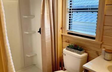 Charming Log Cabin with Loft on Lake James- Private Resort Amenities - Foto 11