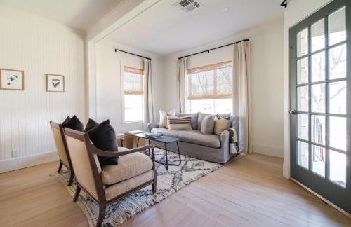 The Gable - 3 BLKS from Main St - Photo 10