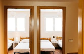 Townhouse with terraces and communal pool - Photo 17