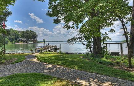 Landover Lodge by Avantstay Waterfront + Dock - Foto 14