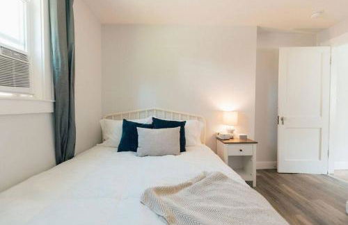 Cozy Farmhouse Apartment in Bristol 2 bed 1 bath - Foto 9