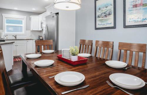 962 Townhouse 3BR Near Downtown Beaches and Wineries - Photo 22