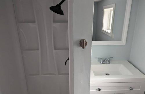 Cottage near restaurants and trails Slumber Village 5 - Photo 2