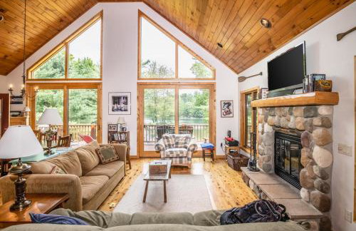 Northwoods Getaway - Photo 2