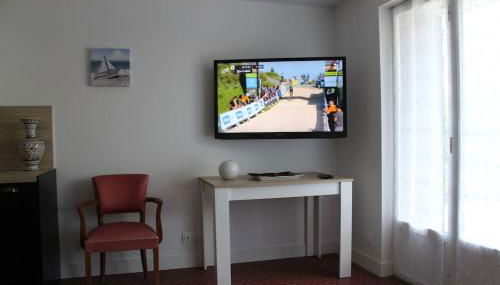 Appartement neuf 2 chambres avec jardin 2 places de parking securise a 300 metres de la plage - Foto 2