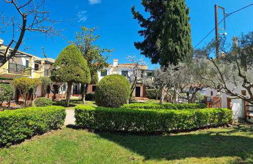 Elia Apartments - Photo 24