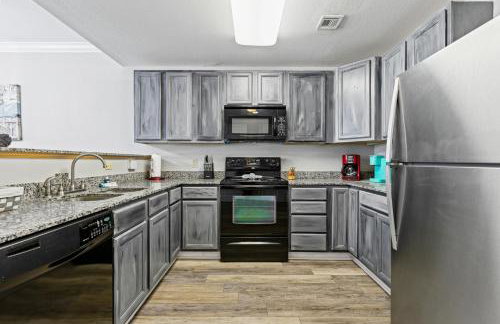 Eagles Landing 1BR Heaven - Photo 18