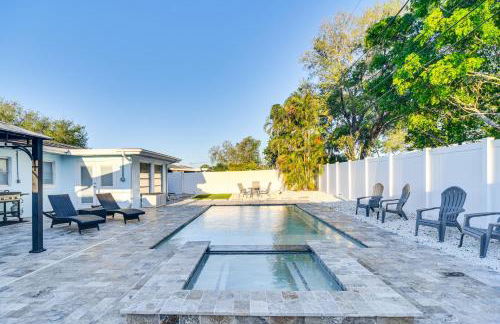 Private Hot Tub Breezy Seminole Stay! - Foto 30