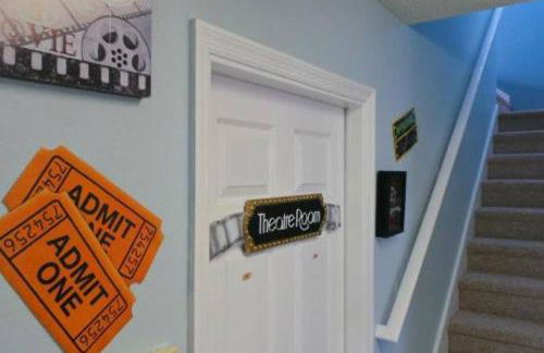 Mickeys Movie House, 2 Masters, Pool And Spa - Foto 28