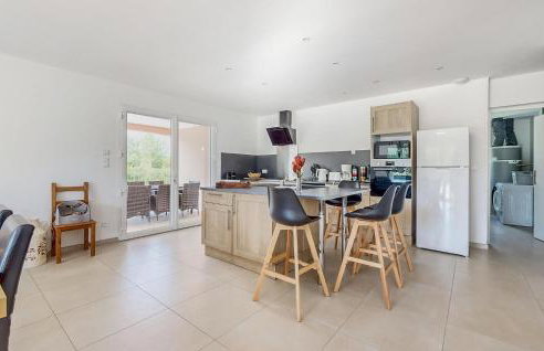 4 Bedroom Gorgeous Home In Bezinghem - Foto 6