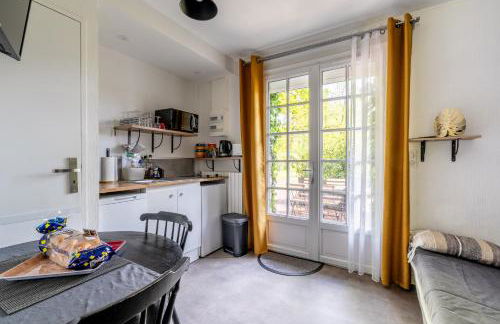 Les Gîtes du Robelier - L'étang - Photo 4