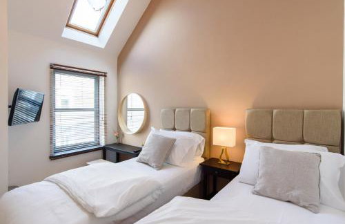 City Retreat, 2 Bed House with Cloudstream Hot Tub - Foto 6