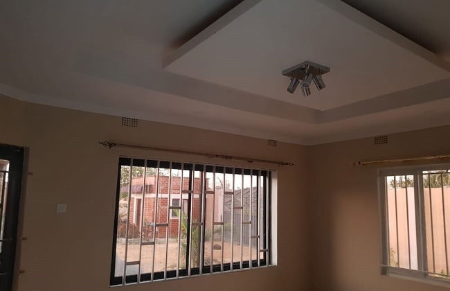 Seven Palms Executive Lodge - Photo 24