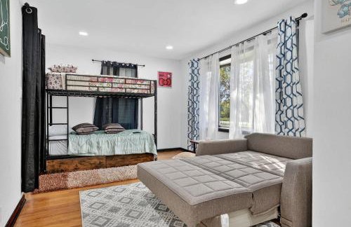 Greenway Getaway-Private Huge outdoor fun, Game,Navy - Foto 34