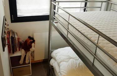 LES VAGUES, terrasse rez-de-ch, parking gratuit, lits faits, animal bienvenu et tout à pied - Foto 30