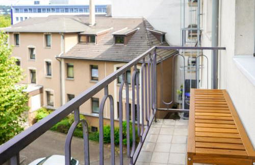 7Seas Ctiy-Apartment Saarbrücken l NETFLIX l Balkon l 24-7 Check-In - Foto 8