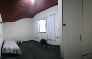 Casa grande e bem localizada - Foto 4