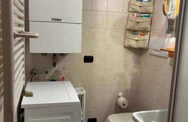 Cozy Apartment Near Lake Como, Sleeps for 2 - Foto 8