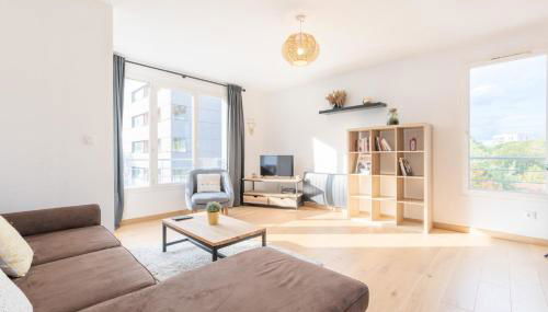 Beautiful apartment equipped near train parking - Foto 5