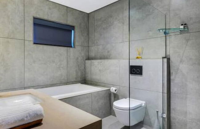 Luxurious Holiday Villa w Views Pool Jacuzzi Halo Villa - Photo 37