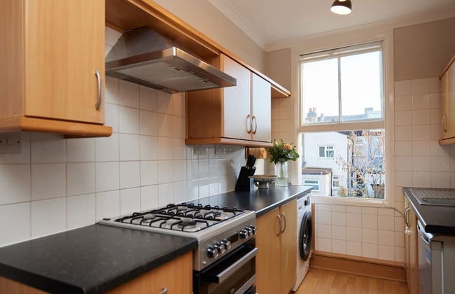 The Leyton Midland Crib - Cozy 2bdr Flat With Study Room + Garden - Foto 15