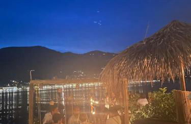 SANDS Apartment with lake view garden and pool - Foto 37