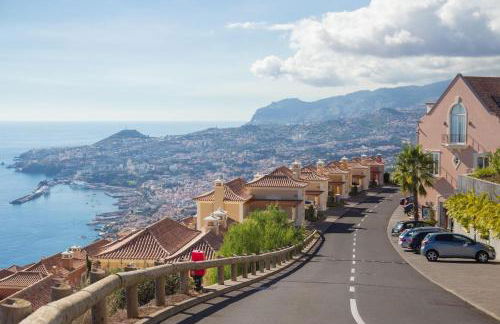 Designed Villa Palheiro Village by Holiday Rental Madeira - Foto 59