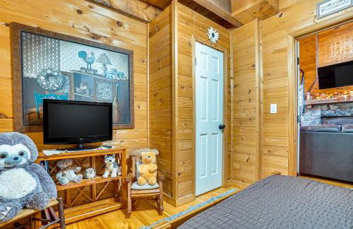 9 Mi to Lake Burton Cabin with Deck Near Helen - Foto 13