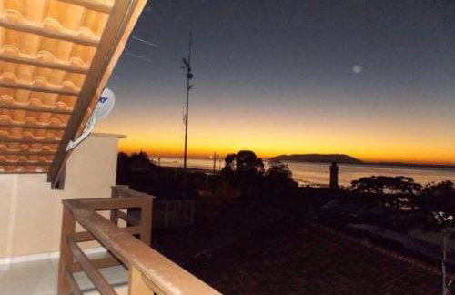 Itapoá SC refúgio para famílias 50 m mar e Farol - Photo 1