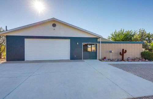 Home with Views and Fire Pit, 10 Mi to Aztec Ruins! - Foto 34