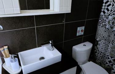 Lily's house near the beach - Photo 23