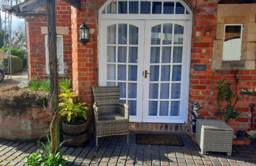 Double Ensuite with Bath, Sofa, Desk, Wardrobe - Foto 8