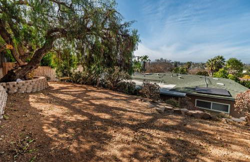 Downtown La Mesa gem - Photo 48