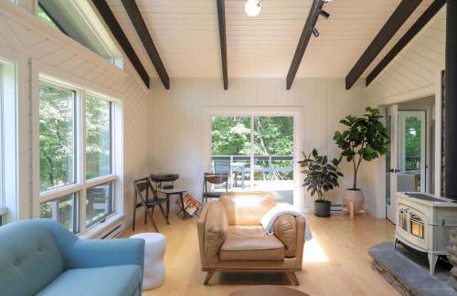 Modern Hideaway with Deck and State Forest Access - Foto 10