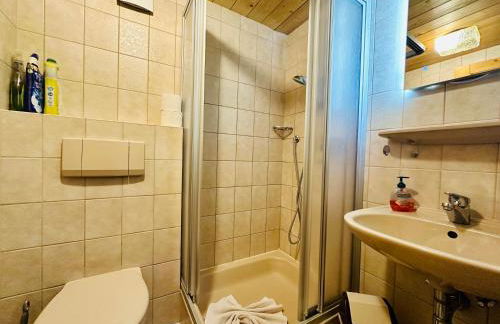 Almbrünnerl die Almhütte auf der Raffner Alm - Foto 23