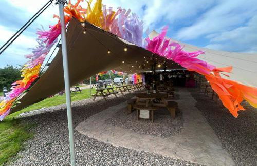 Arcadia Safari Tent in private 5 acre field - Foto 31