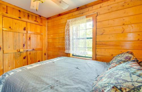 Secluded Oakland Cabin with Private Yard! - Foto 13