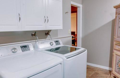 RelaxingRejuvenating 4BR 3 and half BA cabin Munds Park - Foto 19