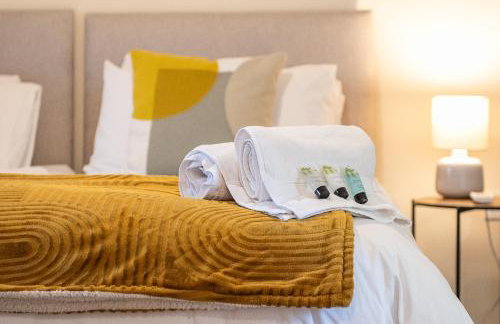 Swindon Modern Large House with Garden Sleeps 7 - Foto 4