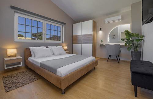 Coral Paradise Luxury Modern Family Villa with Jacuzzi, Pool View & Parking in Rhodes Island - Foto 28