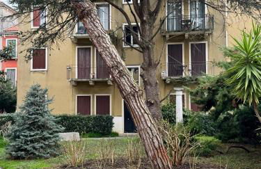 GRANDMA MARY Appartamento nel verde con Ascensore Balcone AC Internet Veloce GIUDECCA VENEZIA - Foto 5