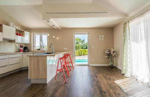 Beautiful villa with private pool - Foto 10