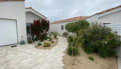 La petite maison zone coulée verte menant a l'océan - Photo 5