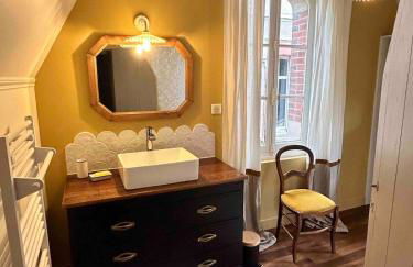 Jolie maison avec jardin proche du centre ville mais au calme comme à la campagne - Photo 9