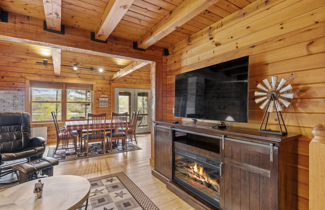 Private Lakefront - Luxury Log House - Photo 7